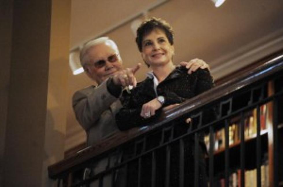 Country Timeline:George Jones Has Burger King At His Wedding, And Minnie Pearl Passes Away