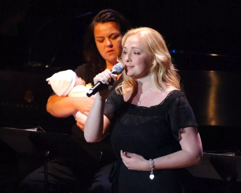 Mindy McCready Pregnant With Twins [Video]