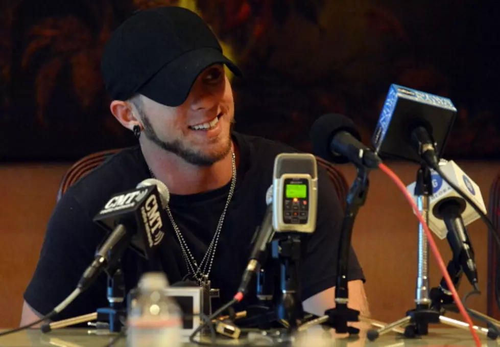 Brantley Gilbert Gets Up Early to “Kick It In The Sticks” on WYRK [INTERVIEW]