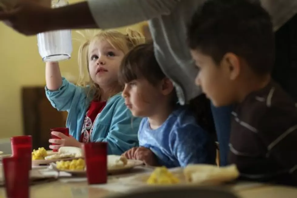 Kids&#8217; Breakfast Interrupted In Gross, Funny Way [VIDEO]