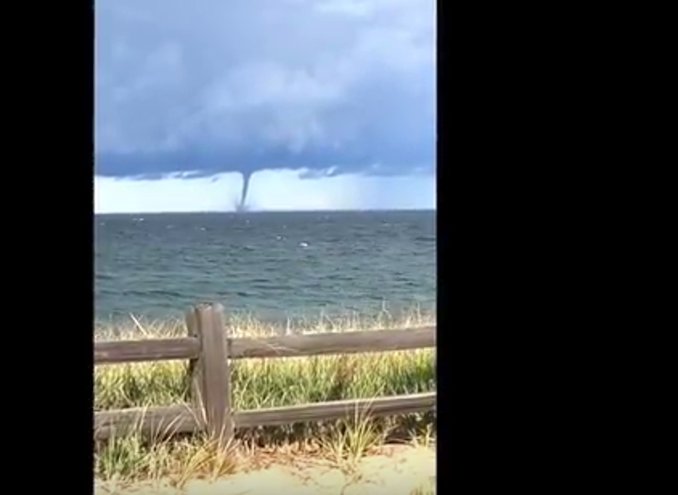 Perfect Waterspout Captured On Lake Superior Thursday[VIDEO]