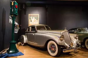 Pierce Arrow Museum Welcomes Dads for Free