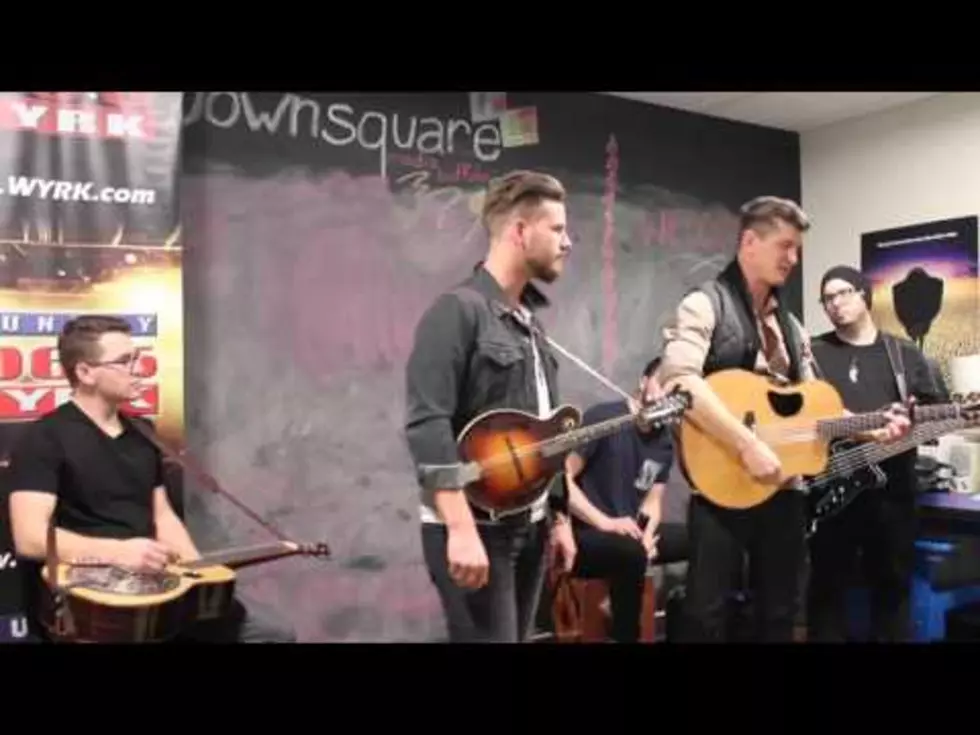 High Valley Acoustic Performance of ‘Make You Mine’ — New Artist Spotlight
