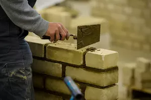 Amazing! Brick Wall Made With Domino Method [VIDEO]