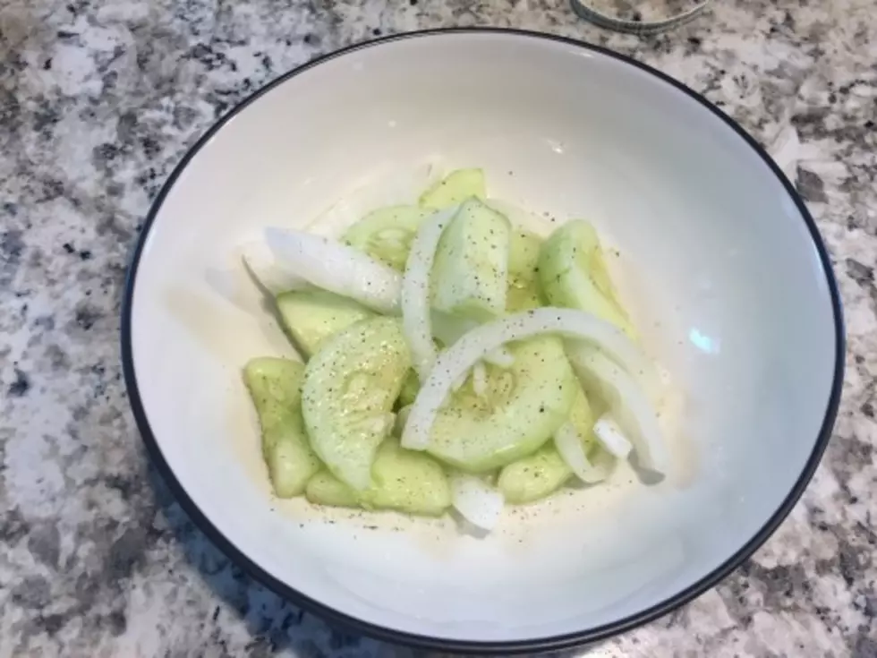 Liz&#8217;s Kitchen: Cucumber Onion Salad Recipe