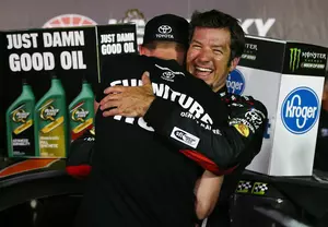 Martin Truex, Jr. Breezes to Victory at Kentucky