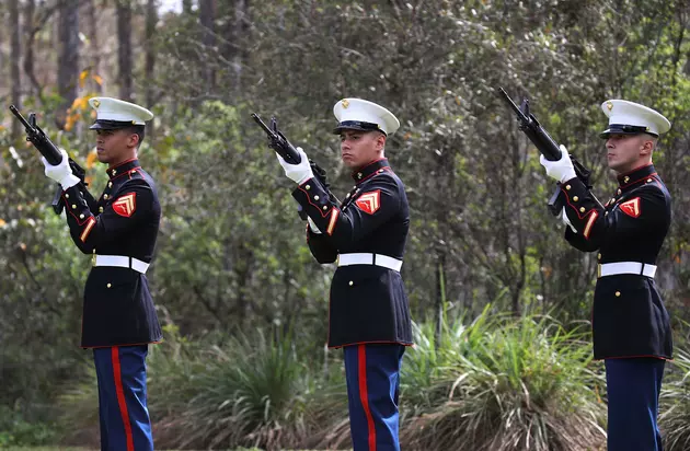 Here&#8217;s Why The Military Does A 21 Gun Salute