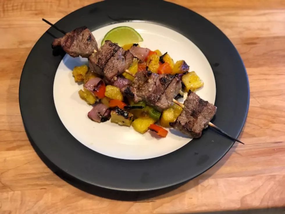 Liz's Kitchen: Beef Kabobs with Grilled Pineapple Salsa