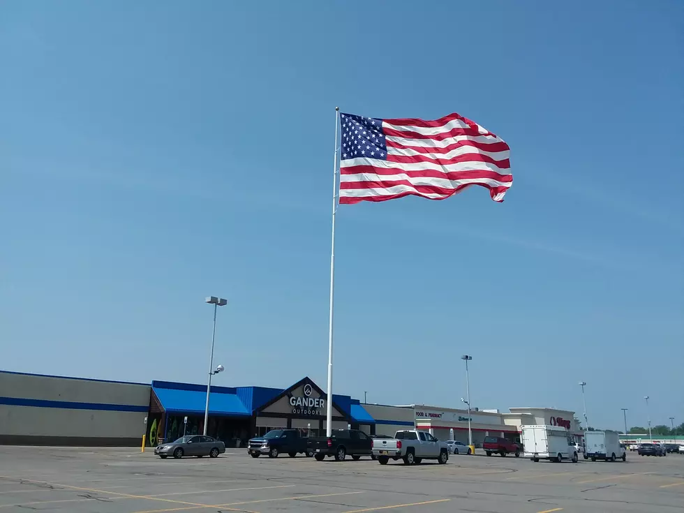 Gander Outdoors Ordered to Remove Flag