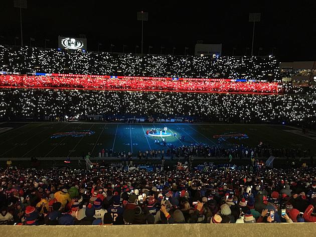 [WATCH] Incredible Halftime Moment At New Era Field