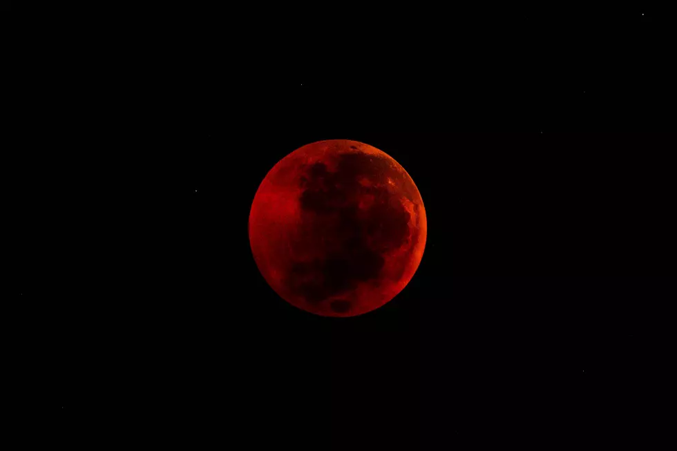 A Super Wolf Blood Moon Is Coming Soon