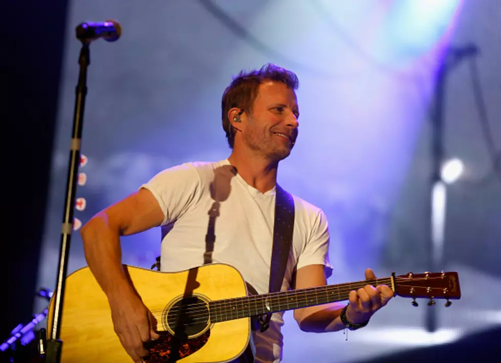 5 Years Ago: Dierks Bentley Hits #1 With &#8220;Drunk On A Plane&#8221;
