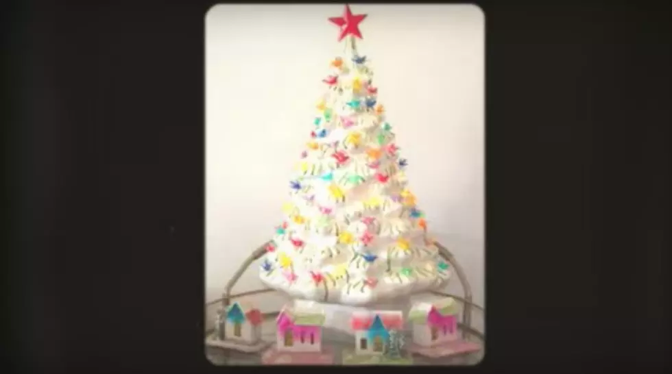 Aldi Sells A Retro Ceramic Christmas Tree