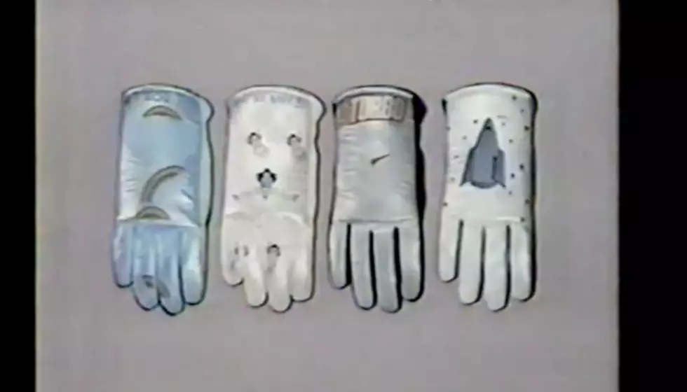 It’s a Snowy Buffalo Morning… Remember These Retro Color-Changing Gloves?