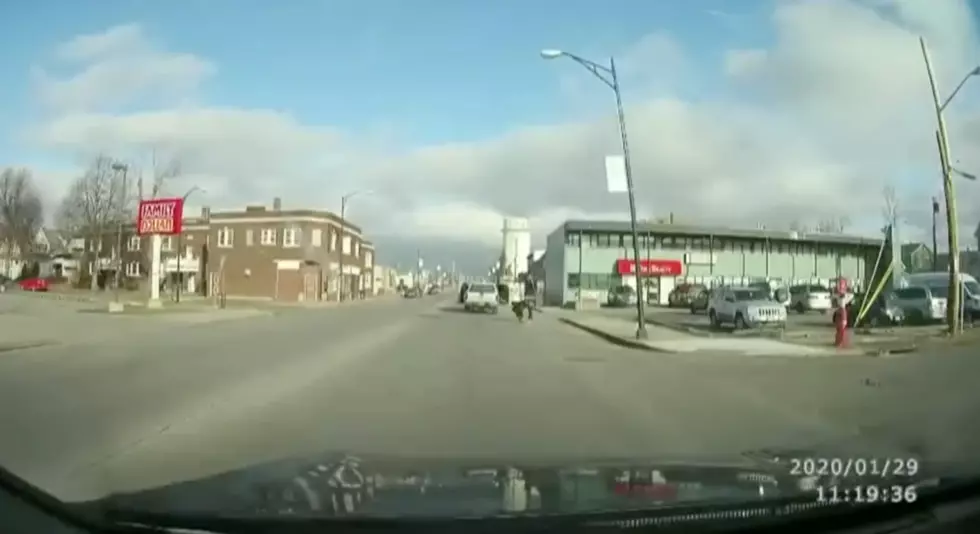 Child Falls Out Of Car On Bailey Avenue [VIDEO]