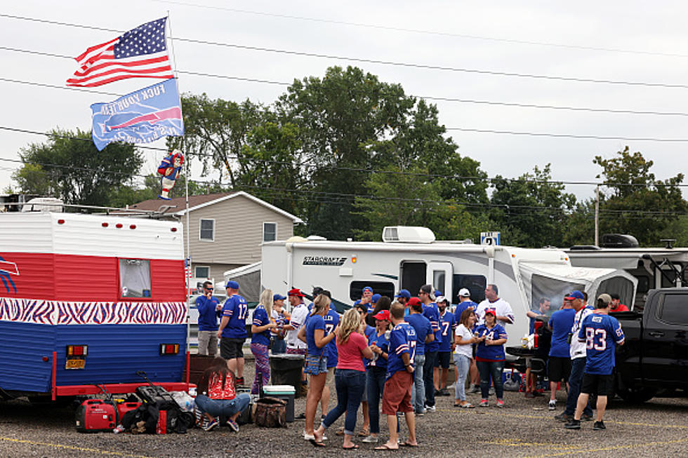 Baby Breaks Table at Bills Mafia Tailgate In Orchard Park [VIDEO]