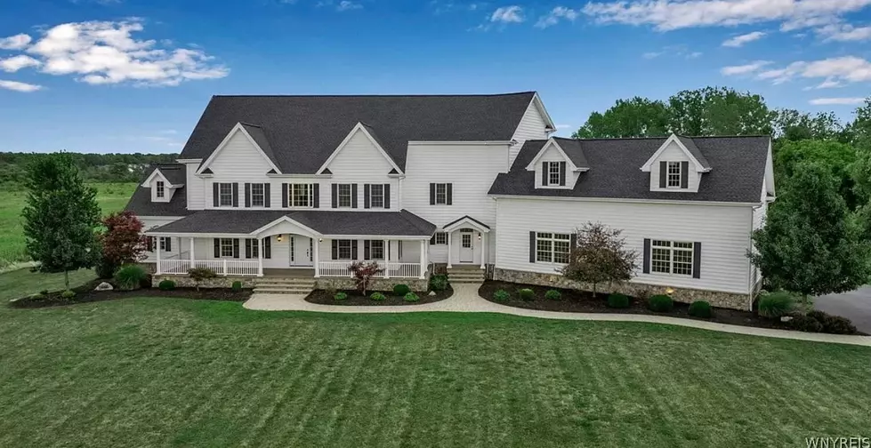 Cole Beasley Selling $1.5 Million Orchard Park Mansion [PHOTOS]