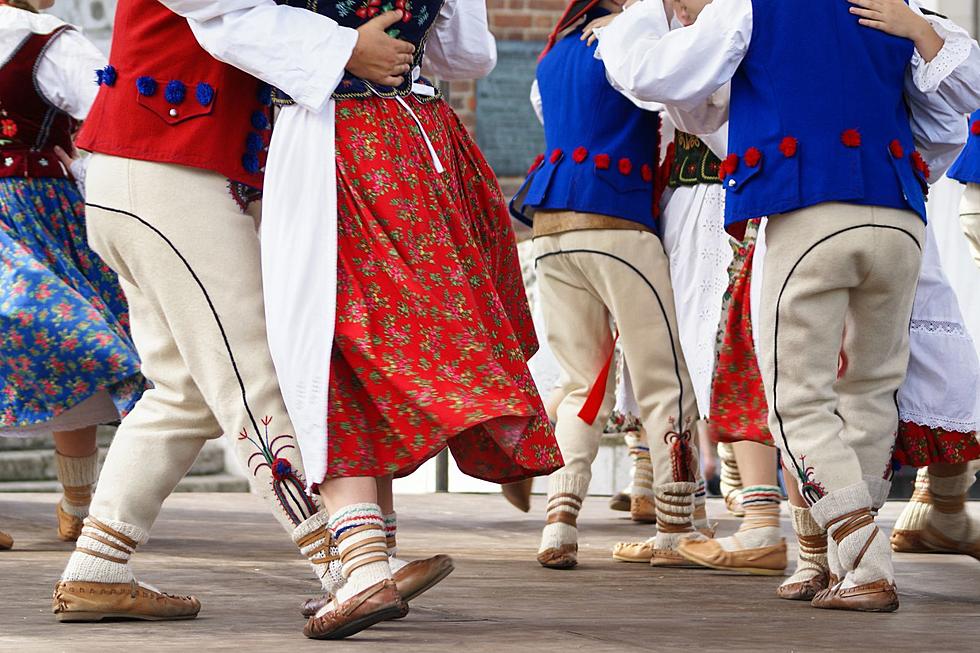 6 Places To See The Polish Heritage Dancers Of WNY For Dyngus Day