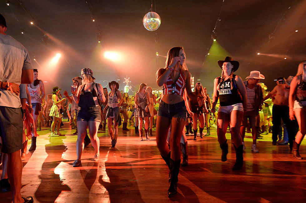 10 People You'll See When You Go Line Dancing In New York