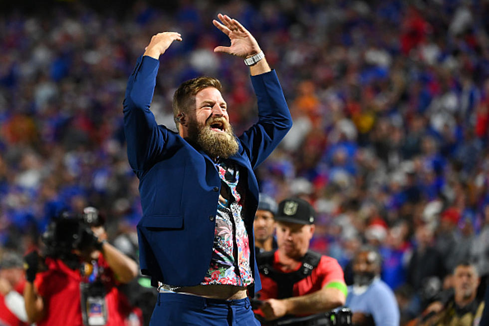 Allen and Fitzpatrick Hype Up Buffalo Restaurant on National TV