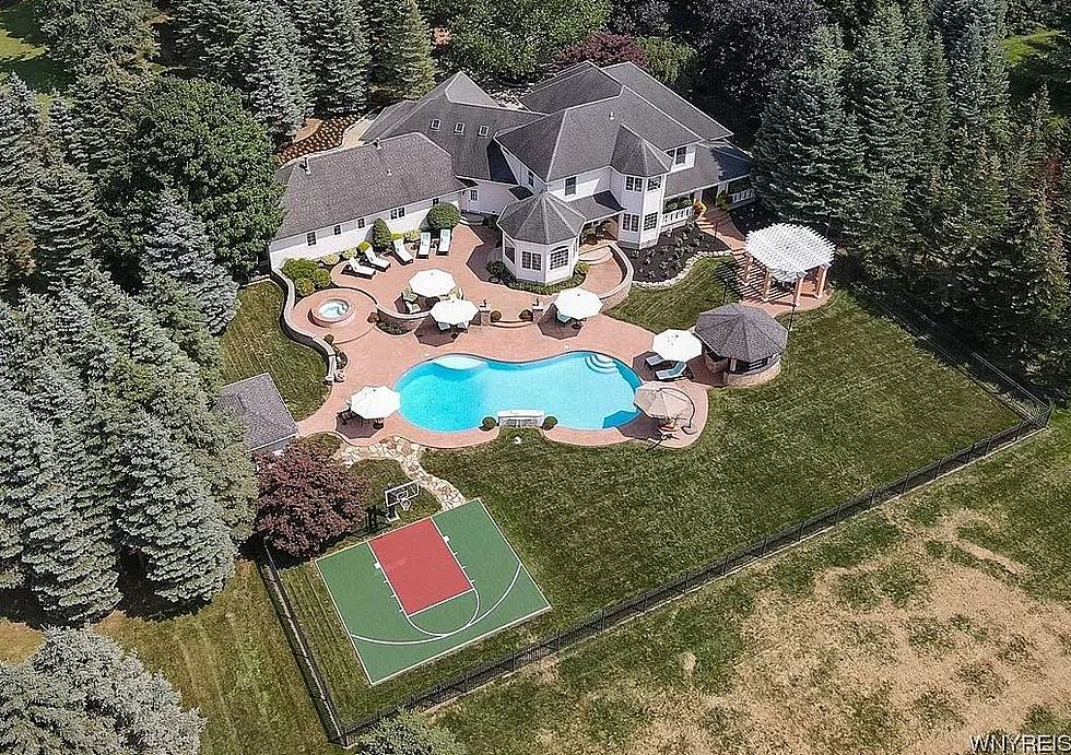 Step Inside This $2 Million Mansion for Sale in Niagara County