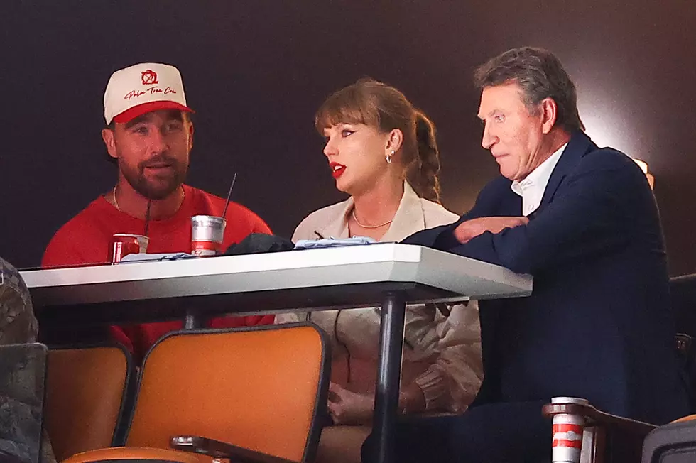 Taylor Swift Talks Josh Allen + Buffalo “Bills Mafia Fire Tables”
