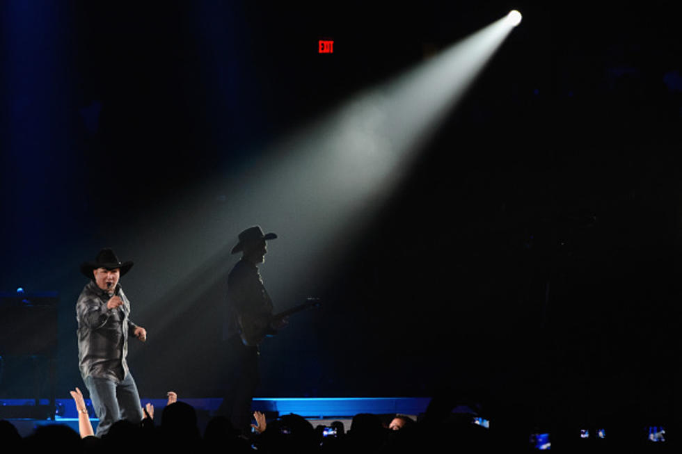 If You’re Going to See Garth Brooks This Weekend, Here’s What You Need to Know