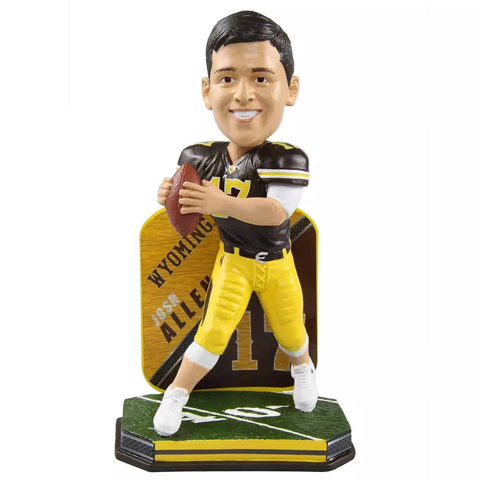 Shake You Head With Wyoming Bobbleheads