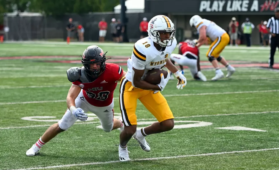 Father's murder motivates Josh Cobbs to become Wyoming's top WR