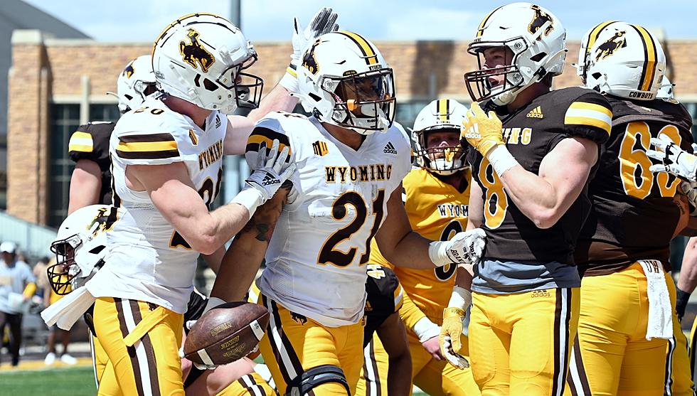 Peasley’s Gold Team wins Wyoming’s Spring Game, 17-10