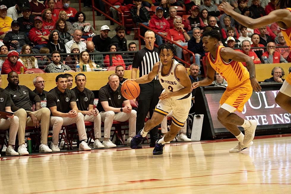 Wyoming Falls on the Road at New Mexico, 77-60
