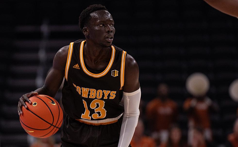 Wyoming Falls on the Road at San Diego State, 81-65
