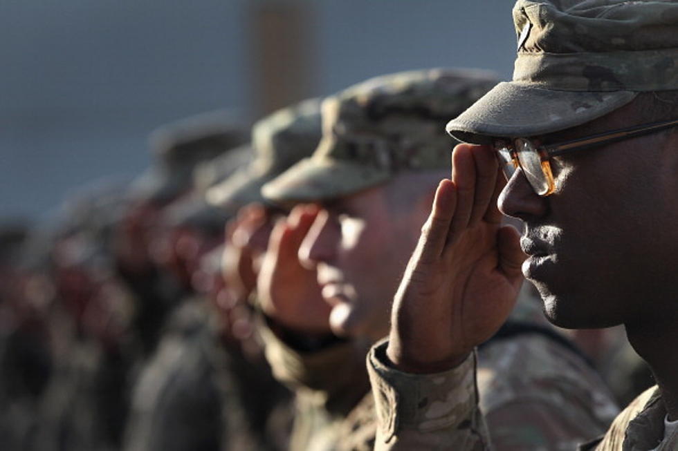 US Officials: Plan May Send Up to 10,000 Troops to Mideast