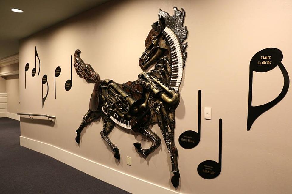 Casper Artist Creates A Musical Mustang To Honor Donors [PHOTOS]
