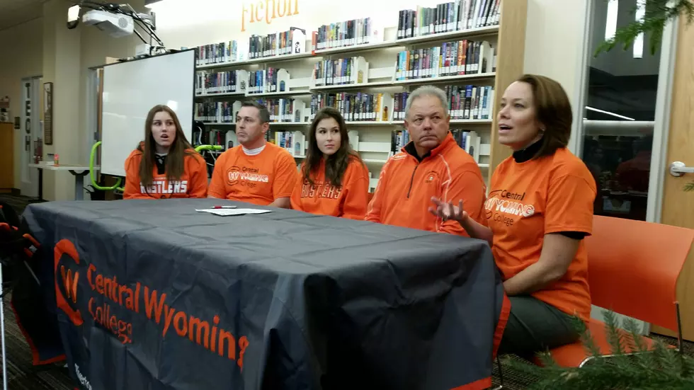 Natrona Golfer Signs with CWC