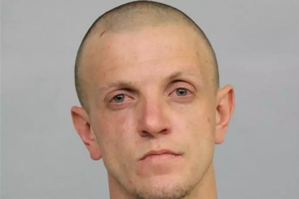 Man Arrested After Shoplifting, Fleeing Police in Evansville