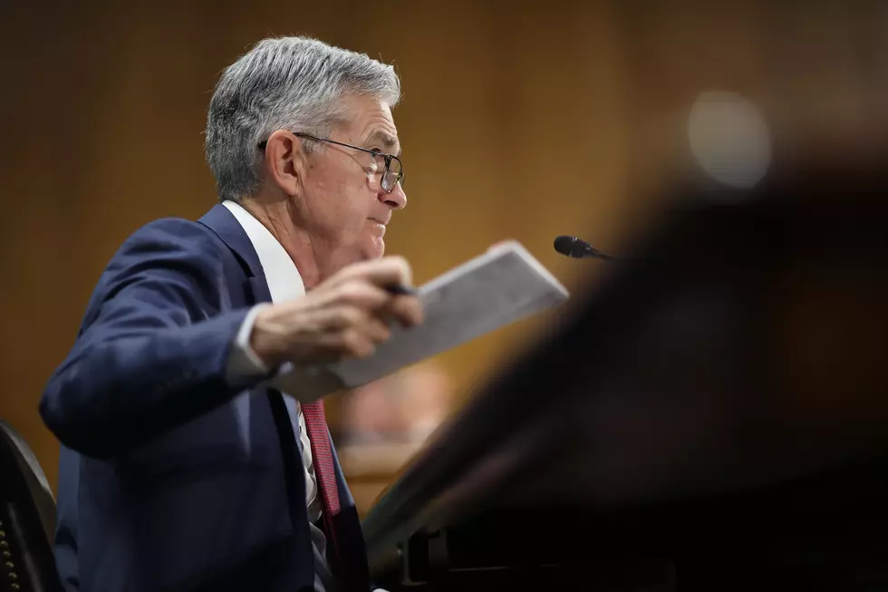 Powell Urges Congressional Panel to Tackle Budget Deficits