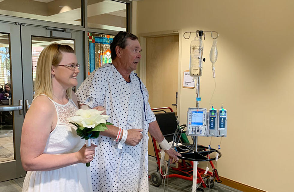 Couple Ties The Knot at Wyoming Medical Center