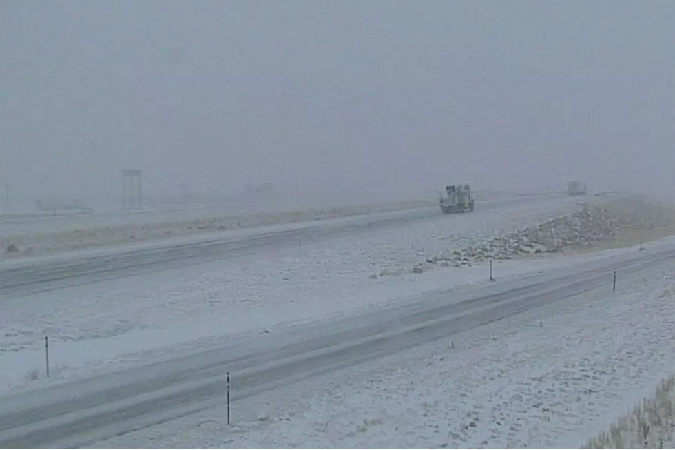 Winter Weather, Crashes Close Part of I-80 in Southern Wyoming [UPDATED]