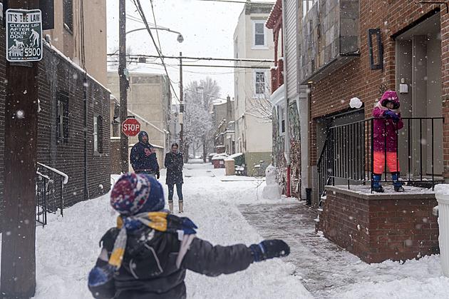 Wisconsin City Mulls Dumping Old Ban on Throwing Snowballs