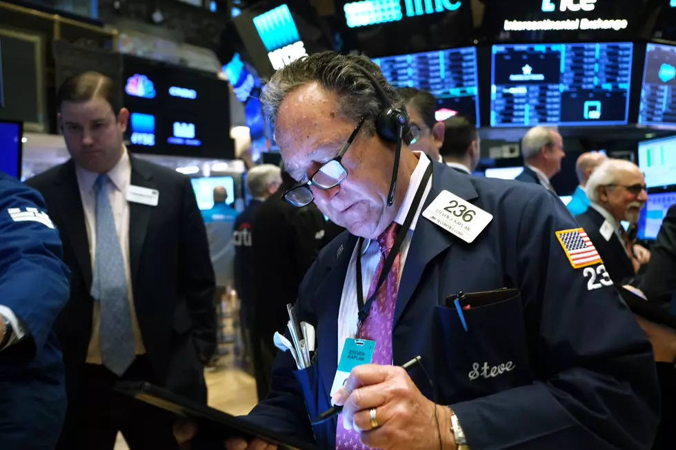 US Stocks Climb Toward Records as Markets Unclench