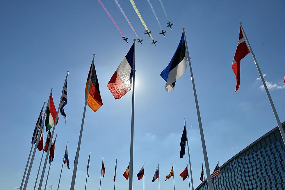NATO Envoys Weigh US Pullout From Military Overflight Pact