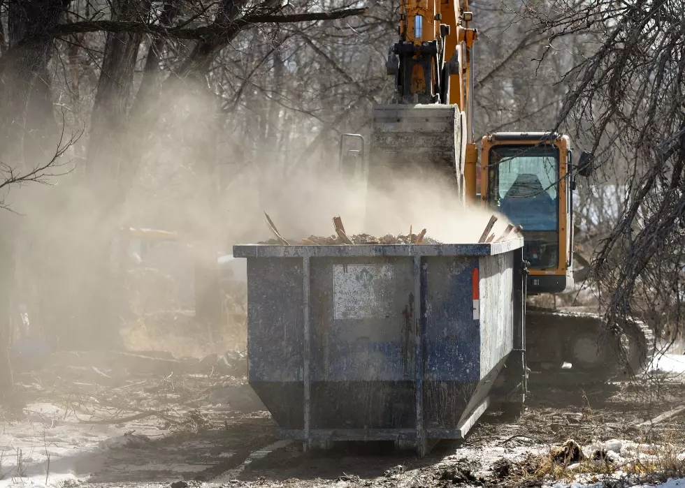Casper City Council Gives Initial Approval to Construction Litter Control