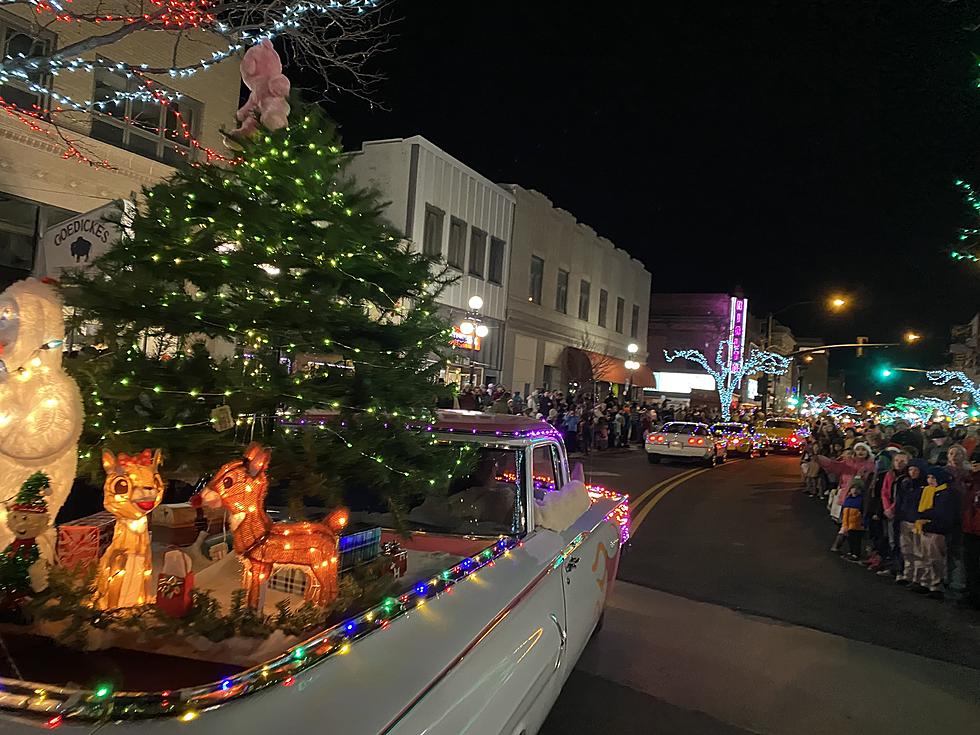 Casper Creates Temporary Places for Christmas Tree Drop-Offs