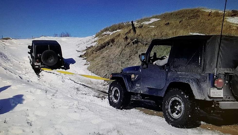 Man and Wife Create ‘Wyoming 4×4 Recovery Squad’ to Assist Vehicles Stuck in the Snow