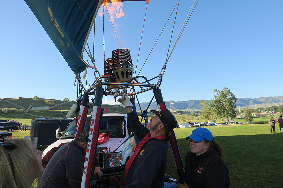 Funky Weather Halts Balloonists From Launching on Friday   (Photos)