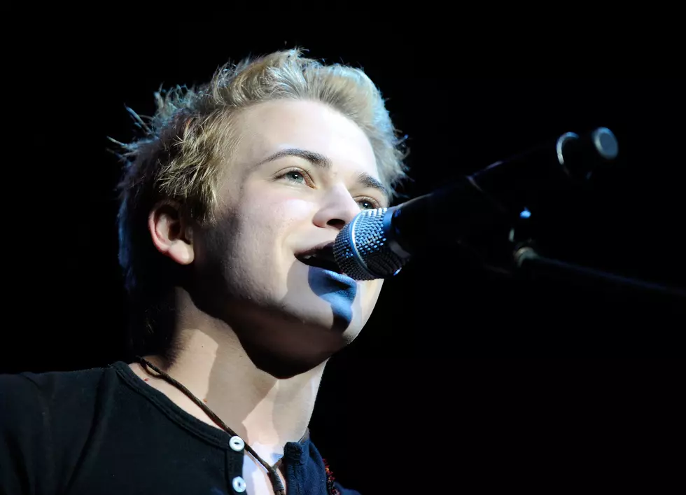 Hunter Hayes Goes &#8216;Cute&#8217; For ACM Votes [VIDEO]