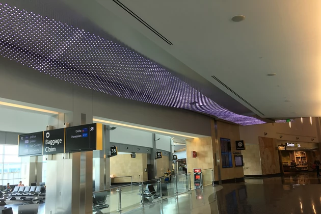 Are Those Swimmers in Lights at San Diego Airport? [VIDEO]