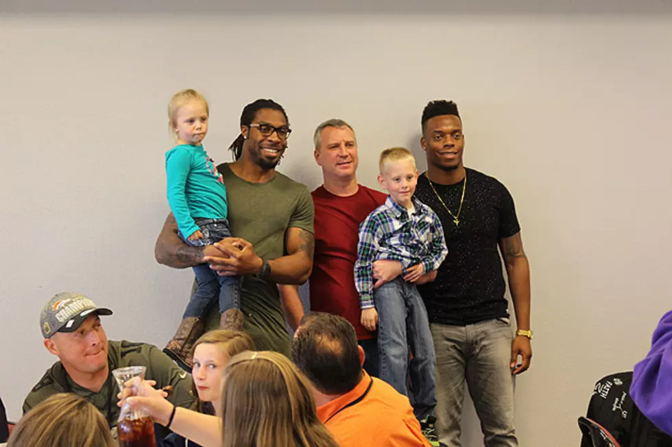 VIP Lunch At 2016 Joe Expo With Denver Broncos Players & Cheerleaders [PHOTOS]