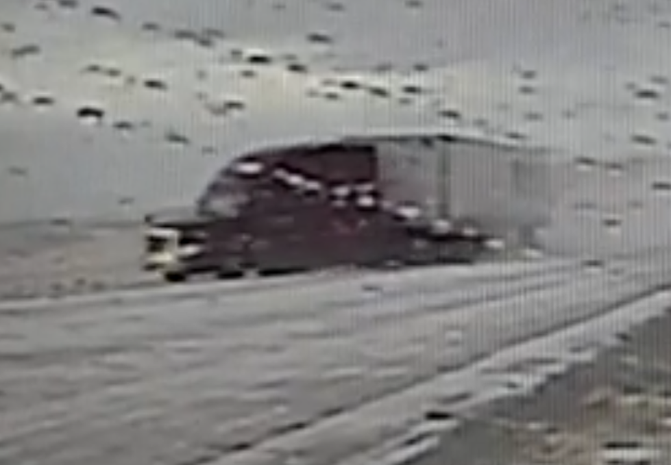 Wyoming Wind Scares the S#!% Out of this Trucker [VIDEO]